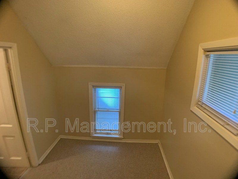 2048 Carroll Ave #4 property image