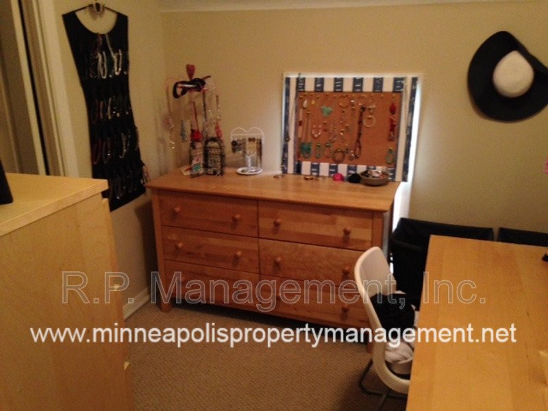 2048 Carroll Ave #4 property image