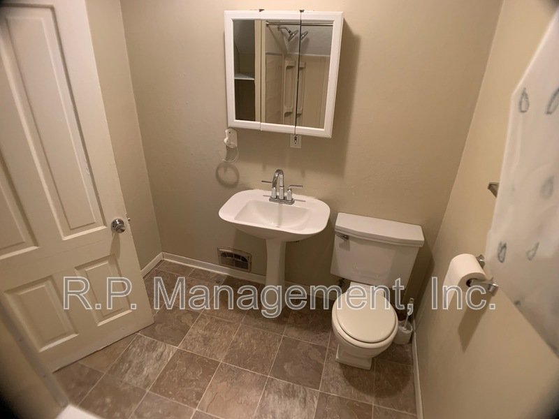 2048 Carroll Ave #4 property image