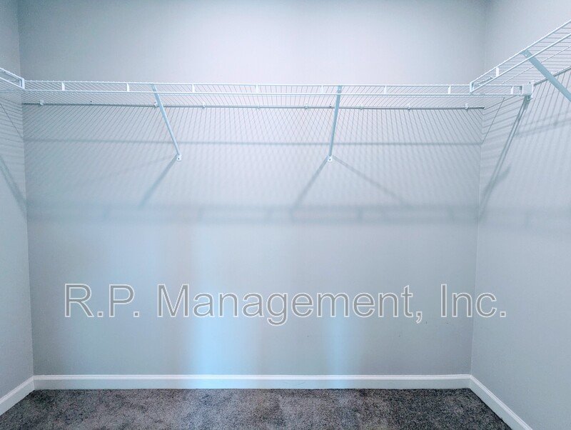 Large newer construction 3bdrm 2bath townhome property image