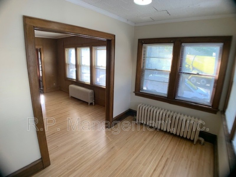 2 bedroom unit, near Lake Bde Maka Ska  Available now! property image