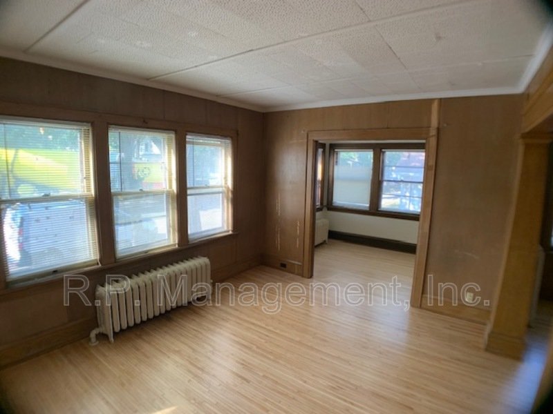2 bedroom unit, near Lake Bde Maka Ska  Available now! property image