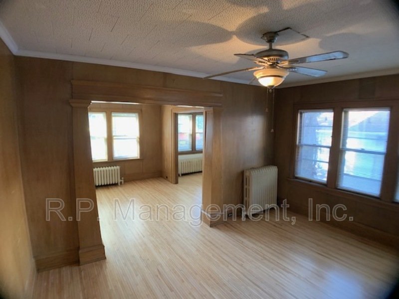 2 bedroom unit, near Lake Bde Maka Ska  Available now! property image