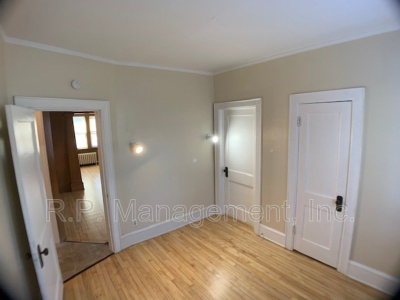 2 bedroom unit, near Lake Bde Maka Ska  Available now! property image