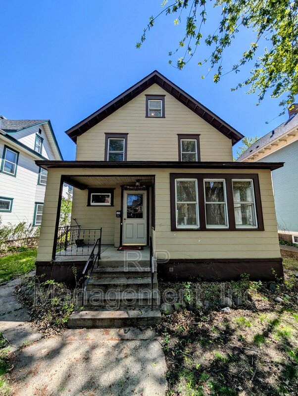 Nicely updated 3bdrm 2bath home. property image