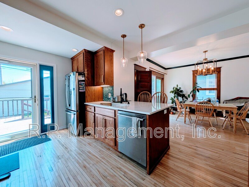 Nicely updated 3bdrm 2bath home. property image