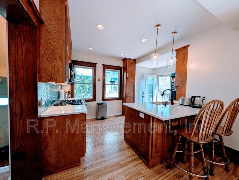 Nicely updated 3bdrm 2bath home. property image