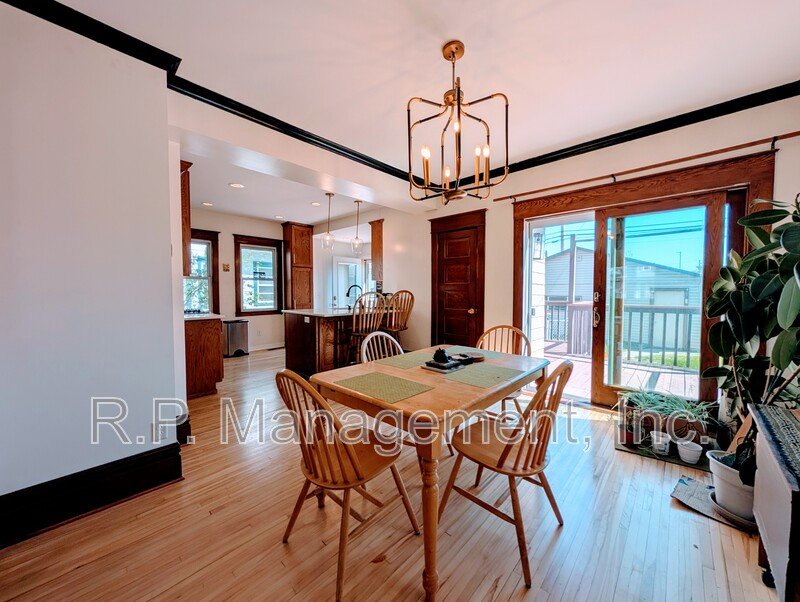 Nicely updated 3bdrm 2bath home. property image