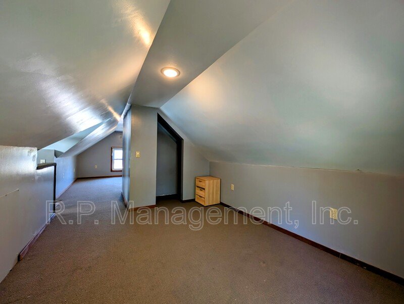 Nicely updated 3bdrm 2bath home. property image