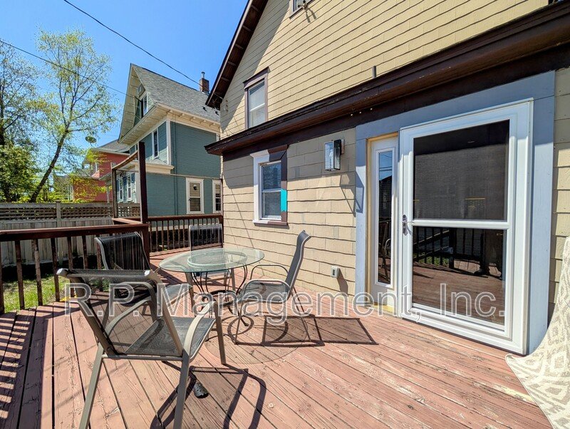 Nicely updated 3bdrm 2bath home. property image