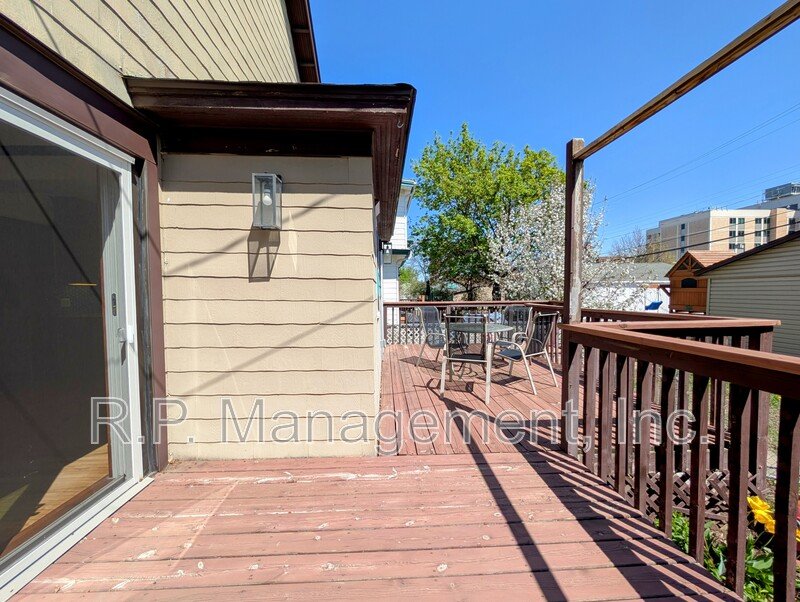 Nicely updated 3bdrm 2bath home. property image