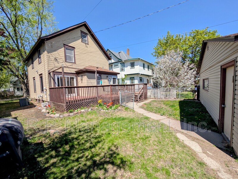 Nicely updated 3bdrm 2bath home. property image