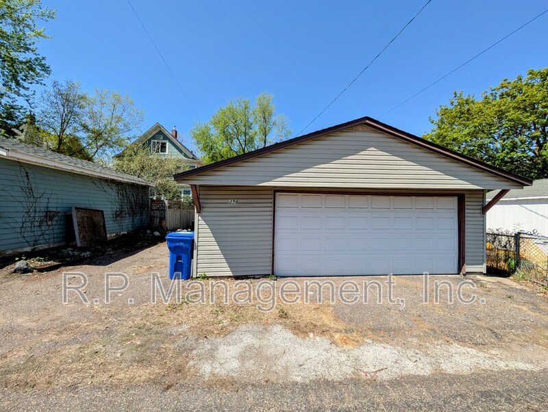 Nicely updated 3bdrm 2bath home. property image