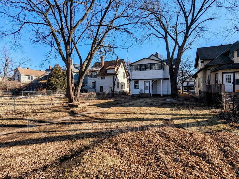 Remodeled 3bdrm 1bath with a 4 seasons porch 6/1 property image