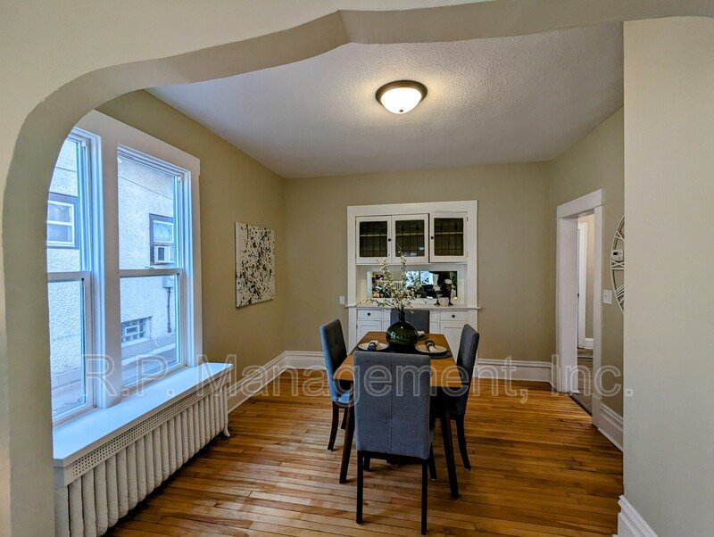 Remodeled 3bdrm 1bath with a 4 seasons porch 6/1 property image