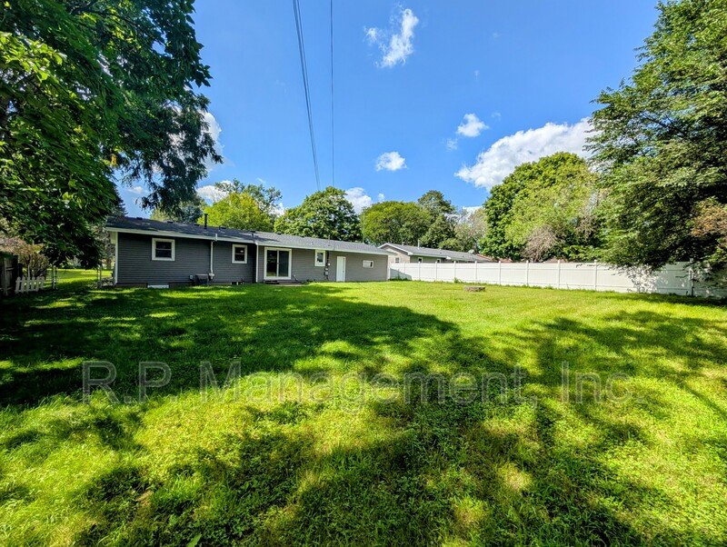 Well maintained updated home 1 block from Osseo middle school . property image