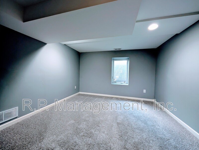 Well maintained updated home 1 block from Osseo middle school . property image