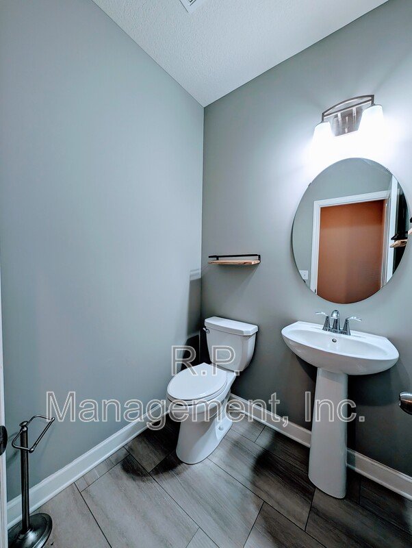 Welcome to 9850 Glacial Valley Road property image