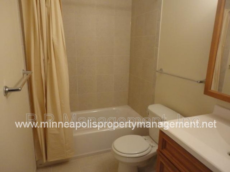 4200 Valley View Rd Apt C property image