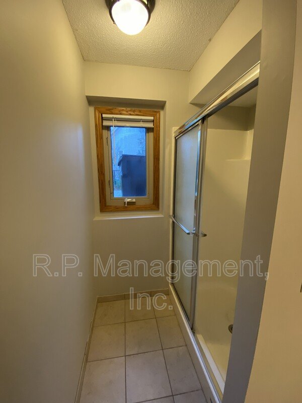 Newly updated 5 bedroom 3 bath on a quiet end with a secluded backyard property image