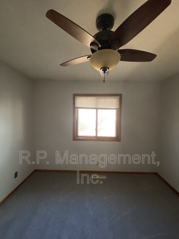 Rent this 3 bedroom 2 bathroom split entry home.  Available now!! property image