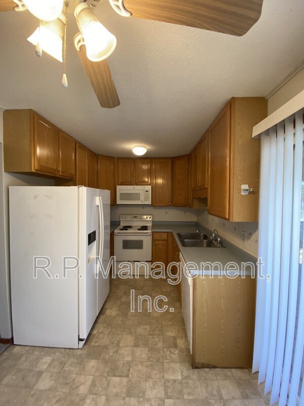 Rent this 3 bedroom 2 bathroom split entry home.  Available now!! property image