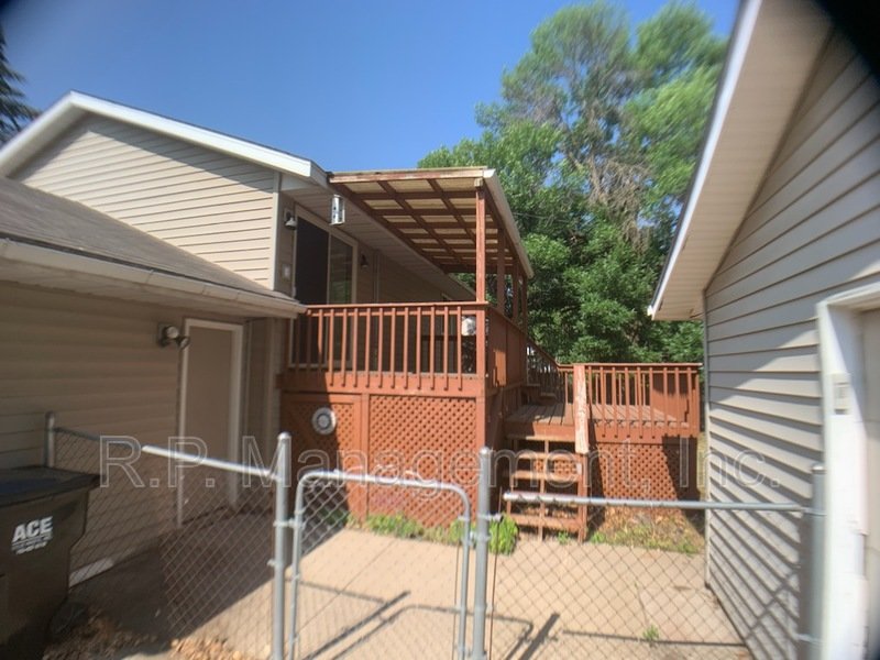 Rent this 3 bedroom 2 bathroom split entry home.  Available now!! property image