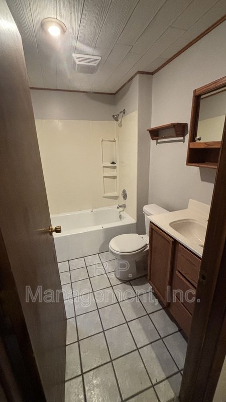 Rent this 3 bedroom 2 bathroom split entry home.  Available now!! property image