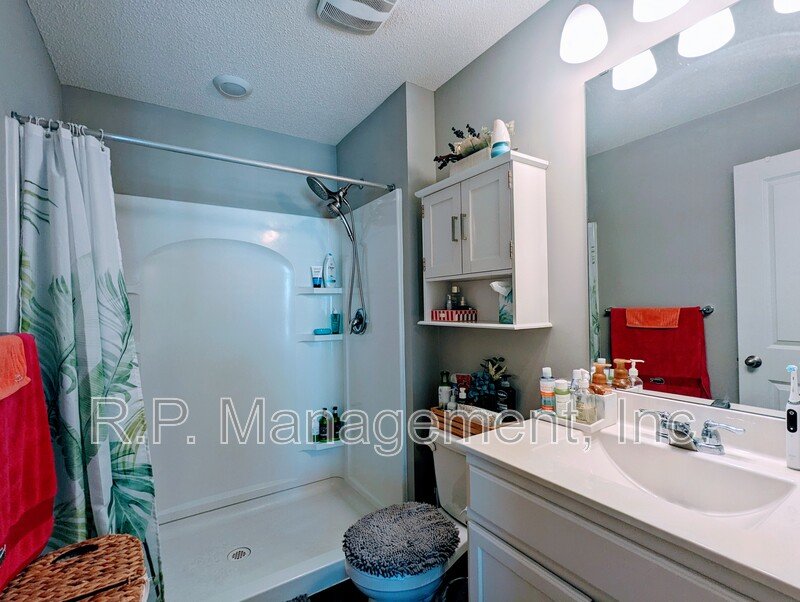 Newer construction 3Bdrm 3Bath townhome  Available 4/1 property image