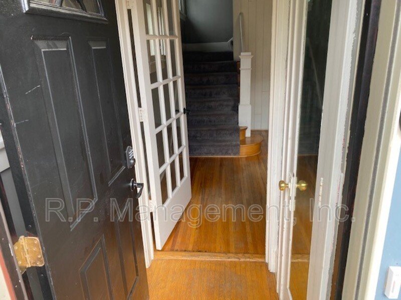 GORGEOUS 3BR/1.5BA blocks from Lake Harriet! 5/1 property image