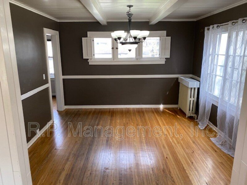 GORGEOUS 3BR/1.5BA blocks from Lake Harriet! 5/1 property image