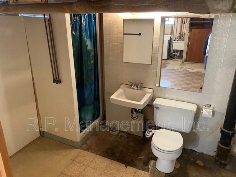 GORGEOUS 3BR/1.5BA blocks from Lake Harriet! 5/1 property image