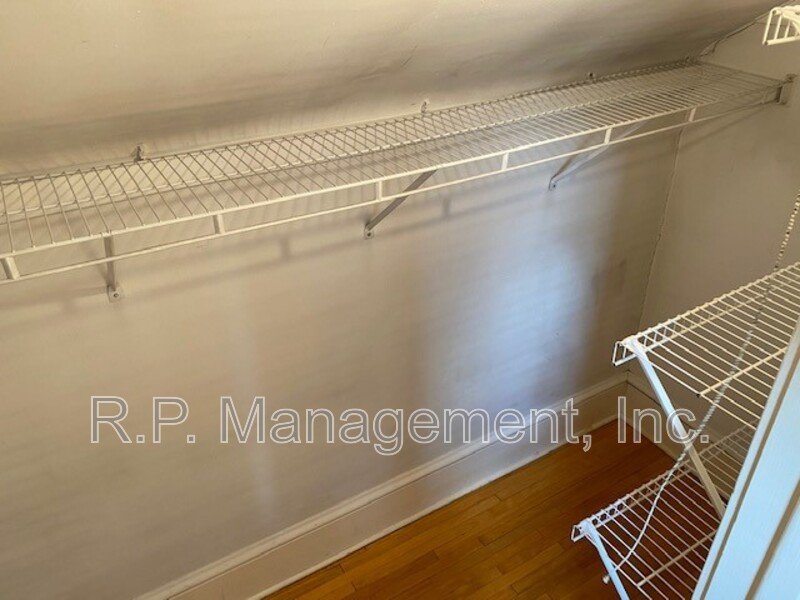 GORGEOUS 3BR/1.5BA blocks from Lake Harriet! 5/1 property image