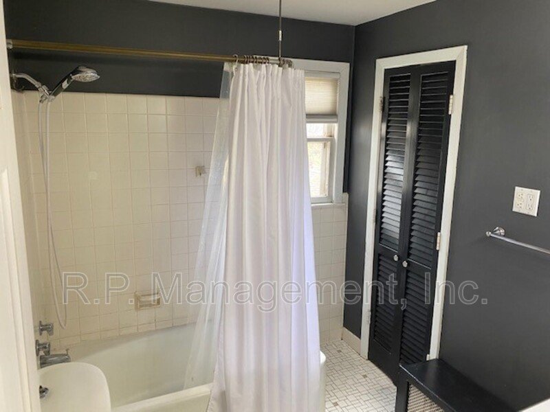 GORGEOUS 3BR/1.5BA blocks from Lake Harriet! 5/1 property image