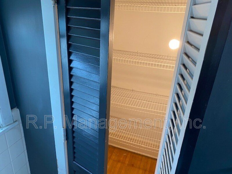 GORGEOUS 3BR/1.5BA blocks from Lake Harriet! 5/1 property image