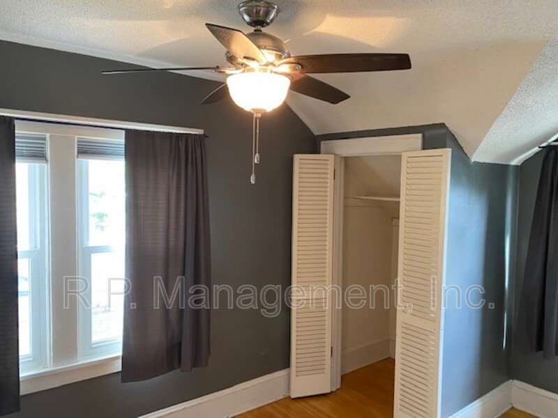 GORGEOUS 3BR/1.5BA blocks from Lake Harriet! 5/1 property image