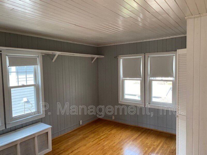 GORGEOUS 3BR/1.5BA blocks from Lake Harriet! 5/1 property image