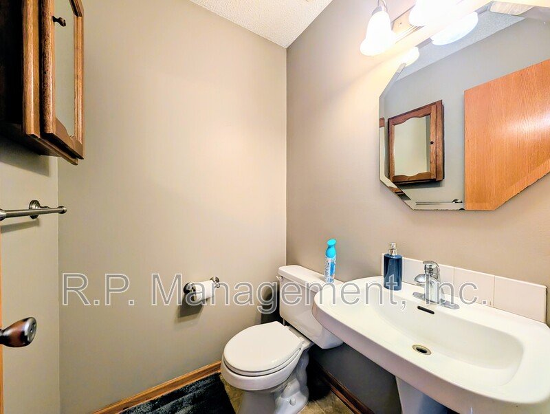 End unit townhome in a prime location  5/1 property image
