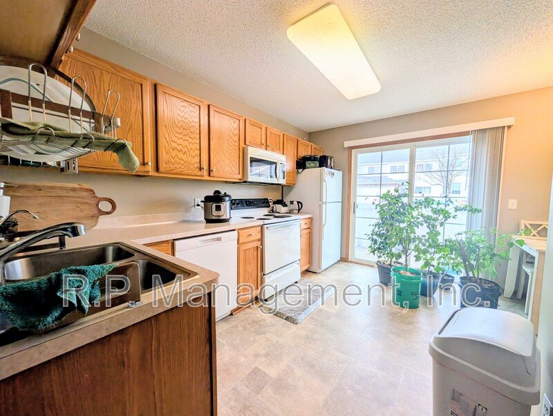 End unit townhome in a prime location  5/1 property image