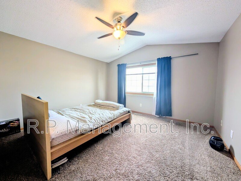 End unit townhome in a prime location  5/1 property image