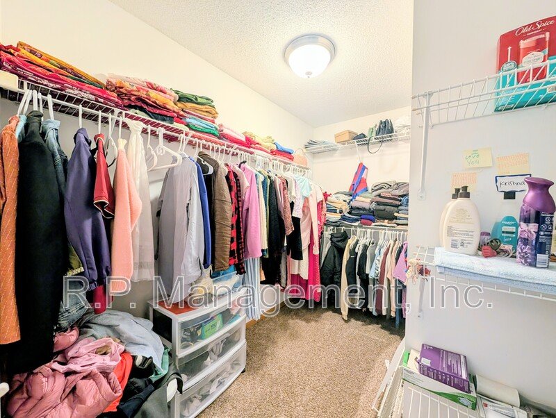 End unit townhome in a prime location  5/1 property image