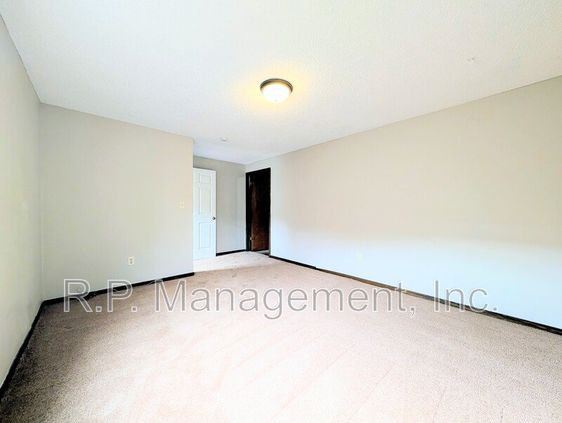 3 BR 2.5 bath end unit with all new paint and flooring.  Available 5/1 property image