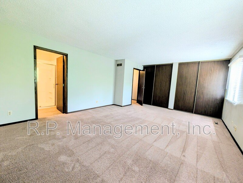 3 BR 2.5 bath end unit with all new paint and flooring.  Available 5/1 property image