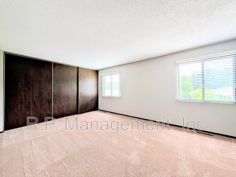 3 BR 2.5 bath end unit with all new paint and flooring.  Available 5/1 property image