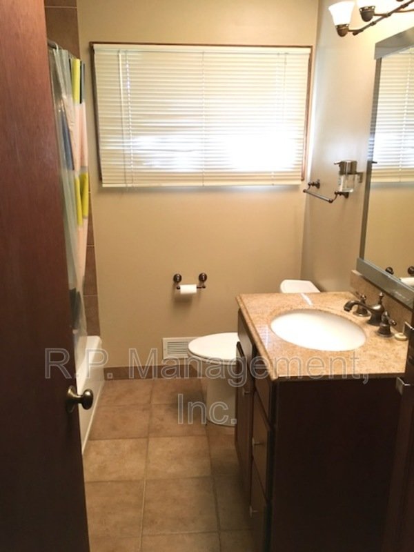 Well cared for 3 bedroom. 1 3/4 bath home near U of M. Available 9/1 property image