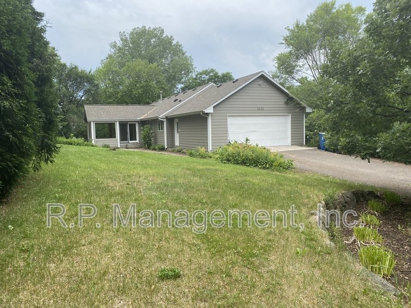 4BR/5BA 4,020 SF Minnetonka Home! property image