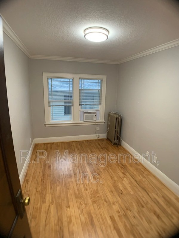 Charming 3bdrm 2bath with natural woodwork throughout property image