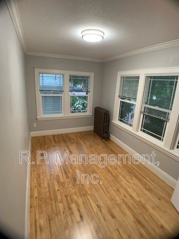 Charming 3bdrm 2bath with natural woodwork throughout property image