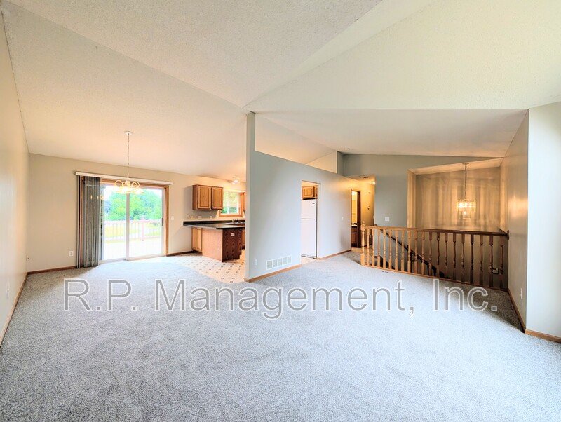 Ideal Split Entry Home. 8/10 property image