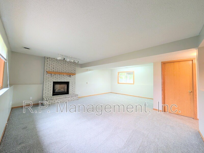 Ideal Split Entry Home. 8/10 property image